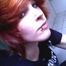 Demi Hansen (@ThrowUpRainbow_)