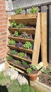 50 Ideen Fur Diy Gartendeko Und Kreative Gartengestaltung Containergardencanada Diy Fur Pflanzen Garten Garten Pflanzen