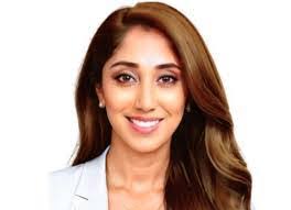 Jessie Bain's Instagram, Twitter & Facebook