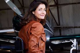 Update information for francesca antoniotti ». Dorine D Un Ciel A L Autre France 5 Dorine Bourneton C Etait Un Reve De Lier Ma Passion De L Aviation A Celle Du Voyage