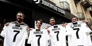 Cristiano Ronaldo Dan Pemilik Nomor Punggung 7 Di Juventus Sebelumnya Ronaldo Cristiano Ronaldo Juventus