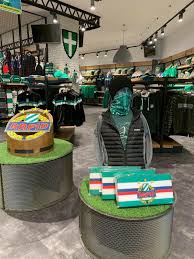 Sporting goods shop, miscellaneous shop, soccer stadium. Sk Rapid Adidas Abverkauf Marz 2021
