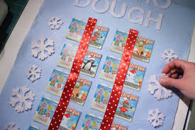 Lottery Ticket Advent Calendar Diy Xmas Gifts Gift Exchange Games Teacher Appreciation Gifts