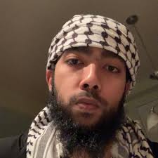 Bruce wasn't the only one good at hiding the truth. 🦇