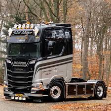 Kies je voor een scania met 500 pk of is 450 pk genoeg? Verlaagde Zonneklep Scania Next Gen Scania Next Gen Scania Sonnenblenden Aussenseite Sn Truckstyling
