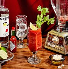 15 Most Popular Bar Drinks Top Cocktails To Order At Bars 2021