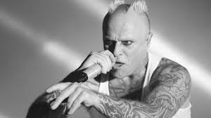 He was found at his home in essex flint performed the vocals on the prodigy's best known singles, firestarter and breathe, which both. Prodigy Sanger Keith Flint 49 Hatte Mehr Als 8 Millionen Euro Schulden