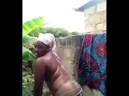 Renoi sodomise sa femme africaine sur le clic clac du. Femme Africaine Se Lave Devant Sa Cam Xnxx Com