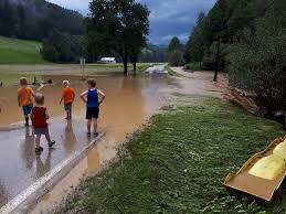 Bitte wählen sie durch klicken auf die karte, die ortssuche () oder die aktuelle position () einen ort für den warnungen angezeigt werden sollen. Erneut Schwere Unwetter Im Sudlichen Niederosterreich Update Neue Fotos Ff Grimmenstein Kirchau