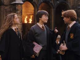 Harry Potter 1 Harry Potter Ve Felsefe Tasi Fantastik Aile Filmleri Harry Potter Filmleri Harry Potter Cast Harry Potter