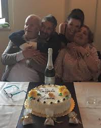 Una bellissima coppia coronerà il proprio sogno d'amore celebrando e festeggiando le nozze con tanti amici e parenti. Maria E Raffaele Tanti Auguri Per I 50 Anni Di Matrimonio Il Capoluogo