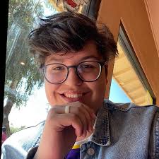 Jennifer Fakolt's Instagram, Twitter & Facebook