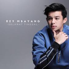 Baca juga ia pernah menjalin hubungan dengan youtuber indrayani rusady pada 2019 hingga dikabarkan dekat dengan ria ricis. Terungkap 7 Fakta Rey Mbayang Suami Dinda Hauw Yang Berparas Baby Face