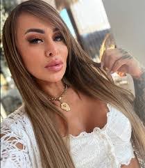 Vanessa Santana's Instagram, Twitter & Facebook