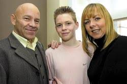 It was the next day justine was back and i was board and my hair was pulled back into a bun that carmen did when sitting down justine complemented my dress and i faked a smile and she noticed. Dom Littlewood S Diabetes Double Act Echo