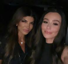 Yessssss!!!!!!! 🇮🇹 #RHONJ #JerseyShoreFamilyVacation