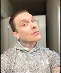Hey shinedown nation what will you do if you meet me in person 😇💖