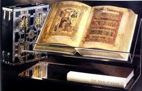 The Book Of Kells 800 Ad Book Of Kells Celtic Knot Meanings Book Display