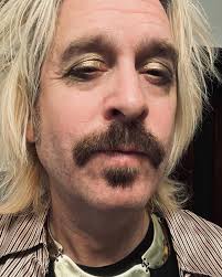 Tiny Bit Of Giant's Blood (@tiny_bit_of_giants_blood) • Instagram photos  and videos