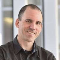 Robert Fallis's Instagram, Twitter & Facebook