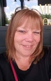 Tracey Rhoades's Instagram, Twitter & Facebook