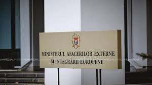 Jun 29, 2021 · curtea constituţională a româniei a stabilit marţi că este neconstituţională revocarea renatei weber din funcţia de avocat al poporului, urmând ca aceasta să îşi reia poziţia după publicarea deciziei în monitorul oficial. PiesÄ In Trei Acte Legate De LimbÄ La Un Concurs Al Maeie Cum Un AnunÈ De Angajare A Incins Spiritele Politic Unimedia