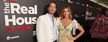 All of the Red Flags Erin Lichy's Husband Abe Gives Off