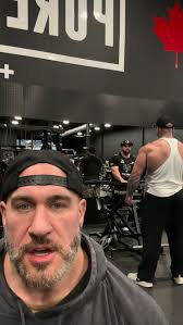 These "gym influencers " are getting out of hand. Comment below 👇 are you  guys fed up???