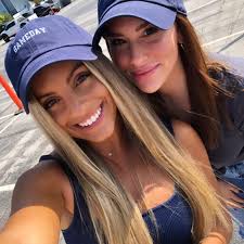 Ahnalee Cristello and Damian Barletta's Wedding Website