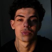 30+ perfis com “Bryan Tavares”