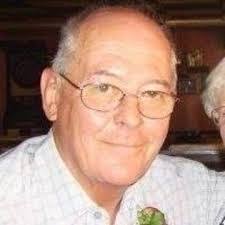 Robin Arndt's Instagram, Twitter & Facebook