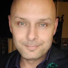 Non-reactive invisible hoop or glow at center?