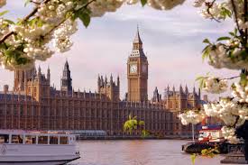 He also designed the national gallery in trafalgar square, one of the best art galleries in the world. Life Is Beautiful London A Voyage To London England Great Britain West Europe