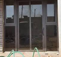 ‫الصين الألومنيوم انزلاق الباب مع النوافذ الجانبية المصنعين ...‬‎