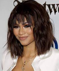 Su capelli sottili e fini e in generale per chi ha pochi capelli, . Frangetta Tutti I Tipi Di Frangia E A Chi Stanno Bene