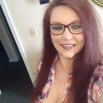 Gina Suter's Instagram, Twitter & Facebook