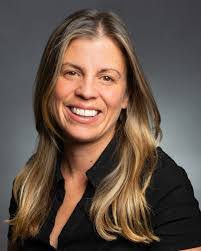 Ellen Duffy's Instagram, Twitter & Facebook