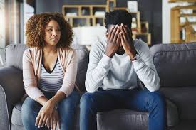 Both men and women have ways of communicating subconsciously. 20 Body Language Signs That Your Marriage Is In Trouble