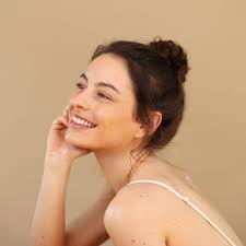 Imágenes exclusivas en ¡HOLA! de la princesa Leonor y la infanta Sofía en  su colegio