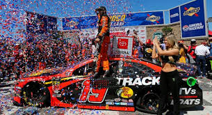 1.645 beğenme · 26 kişi bunun hakkında konuşuyor. Martin Truex Jr Scores Third Sonoma Win Nascar Mrn