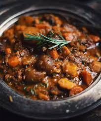 Ragout De Boeuf A La Biere Maudite A La Mijoteuse Le Coup De Grace Recipe Confort Food Slow Cooker Beef Easy Soup Recipes