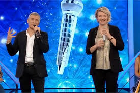 La chanson, jeanne chollet l'a dans la peau, et dans la tête, depuis qu'elle a 5 ans et ses débuts à l'école de musique locale. N Oubliez Pas Les Paroles Deja 13 Victoires Pour La Candidate De La Manche La Presse De La Manche