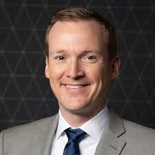 Real Estate Flight Plan: A Combat Pilot's Guide to Navigating Real Estate  Success: Wilson, Seth: 9780999393215: Amazon.com: Books