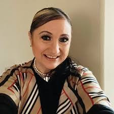 Mariko Lee's Instagram, Twitter & Facebook