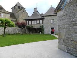Region Gramat Maison De Village De Caractere Avec Jardin C Maisons De Village Maison En Pierre Maison