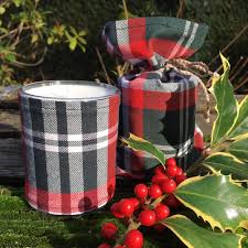 Atelier De Lavro On Instagram So Scottish Made In France Pour Cette Flamme Ecossaise H O U X Senteur A Choisir Sur Gift Wrapping Table Decorations Etsy