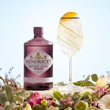 Hendrick S Midsummer Solstice Gin Sounds Like Our Sort Of Tipple Flavoured Gin Gin Recipes Gin
