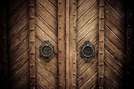 Ratgeber Holzturen Tipps Vorteile Und Beispiele Ratgeber Haus Garten Holzturen Antike Tur Holz