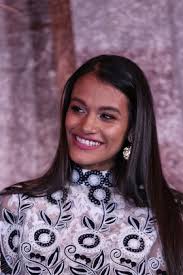 Isabel Bautista's Instagram, Twitter & Facebook