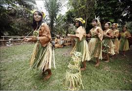 Indonesianmulailah cerita dengan panah dari orang asli amerika, bukan dengan kedatangan orang inggris, dan anda memiliki sebuah cerita yang. Beauty Will Save The World